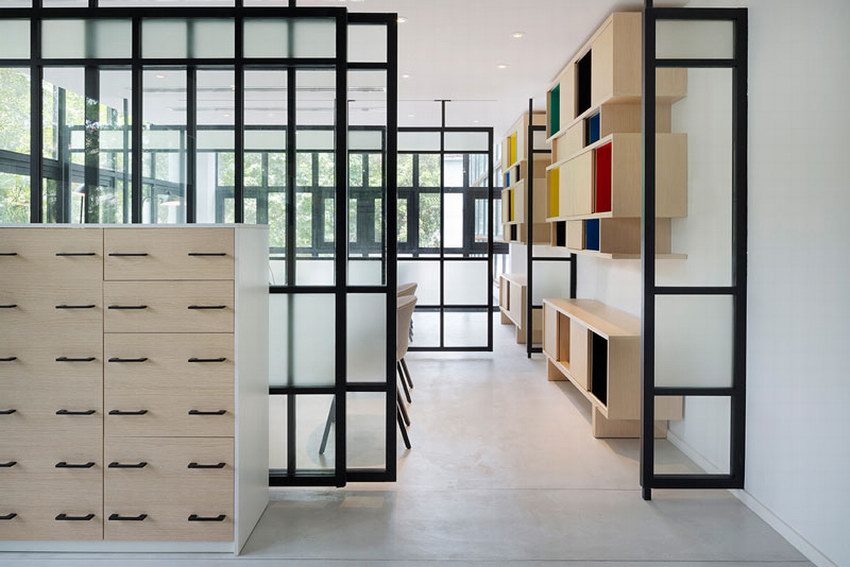 450平米辦公室翻新裝修設(shè)計效果圖