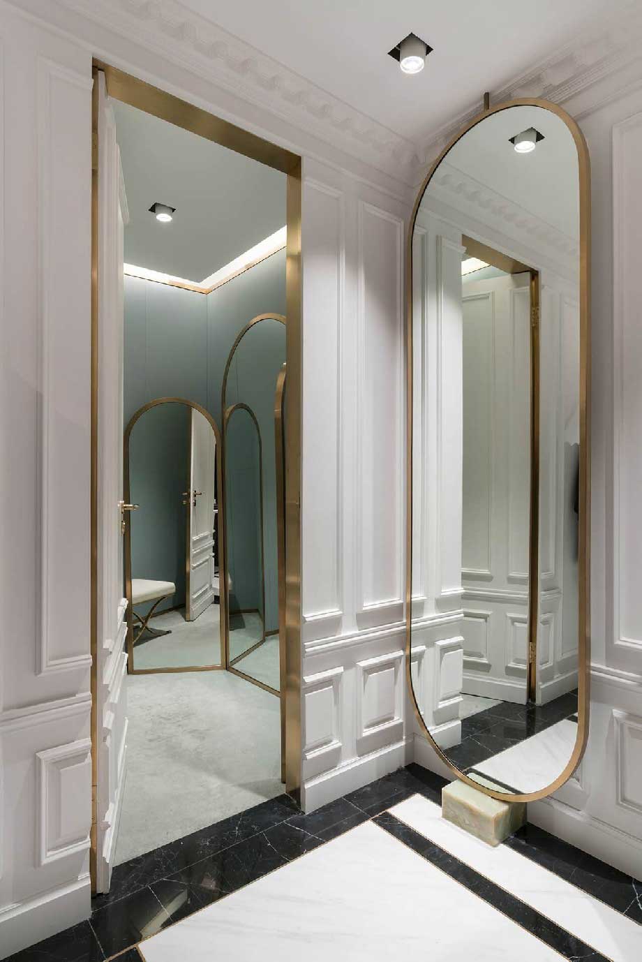 180平米商場服裝店裝修實(shí)景效果圖