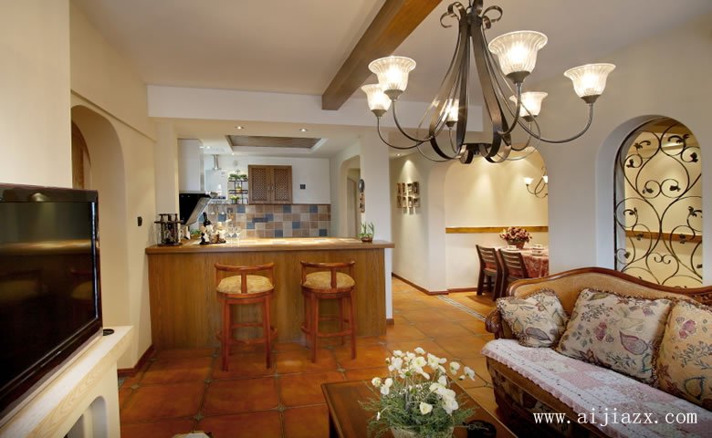優(yōu)雅迷人的地中海風格客廳裝修效果圖