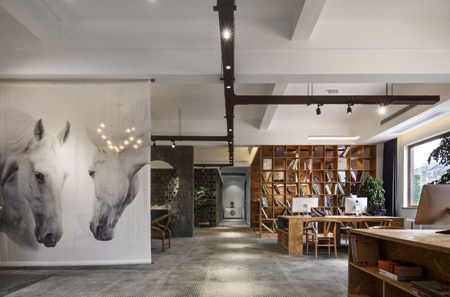 鄭州高新區(qū)800平辦公室設(shè)計裝修案例